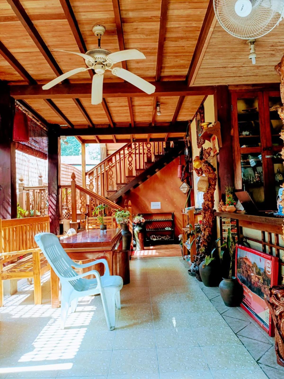 Ireenkevin Guesthouse Luang Prabang Extérieur photo