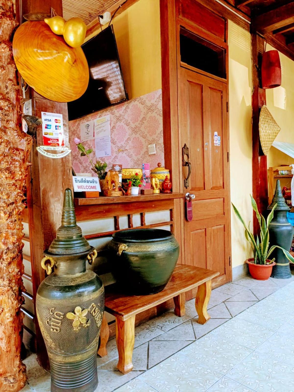 Ireenkevin Guesthouse Luang Prabang Extérieur photo